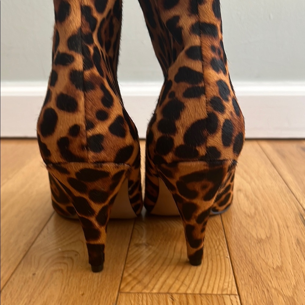 Vince Camuto Nandy Cow Hair Leopard Print Ankle Boots, Sz 9.5, excellent used - Picture 12 of 12